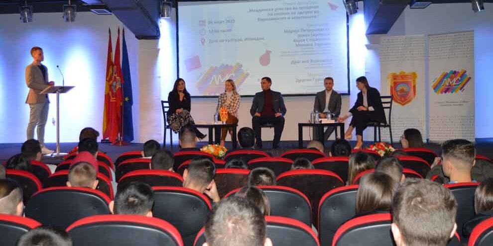 lokalniot-sovet-za-mladi-od-opshtina-ilinden-odrzha-panel-diskusija-7